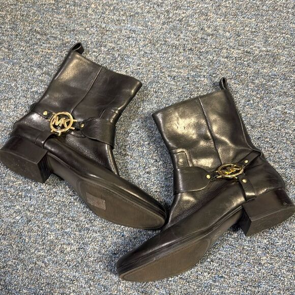 Michael Kors Fulton Harness Boot Ankle Boots Black Leather Equestrian Inspired - Picture 2 of 8